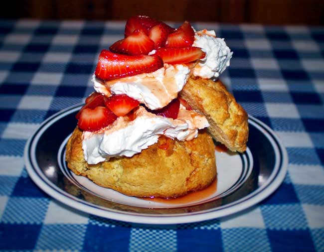 Traditional Strawberry Shortcake